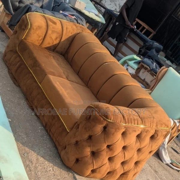 2in1 Cushioned Sofa Chair · Photo 1