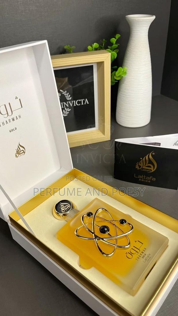 Tharwah Gold Lattafa Perfume · Photo 1