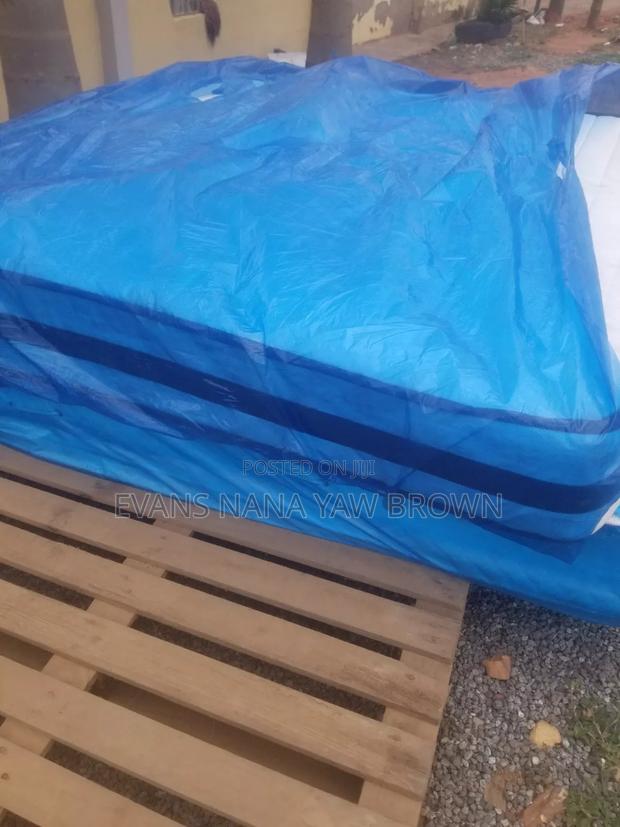 14" Mattress · Photo 2