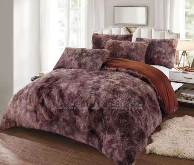 Fluffy 6pcs Duvet Set Comfort Style in One · Photo 2