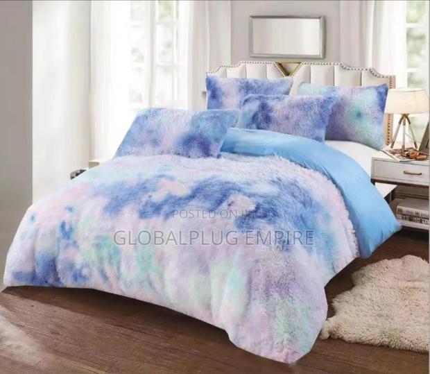 Fluffy 6pcs Duvet Set Comfort Style in One · Photo 5