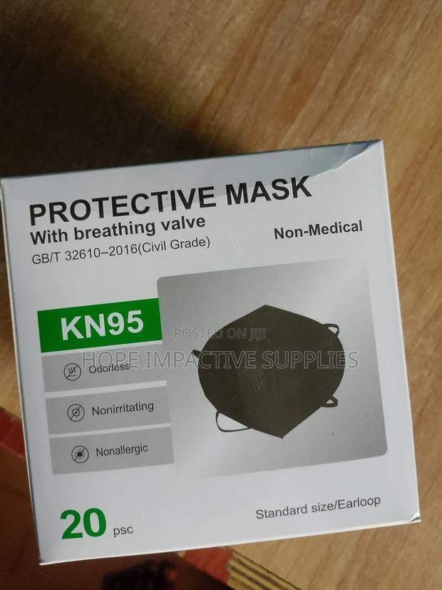 Kn95 Nose Mask With Valve<> Black - [20pcs Per Pack]. · Photo 1
