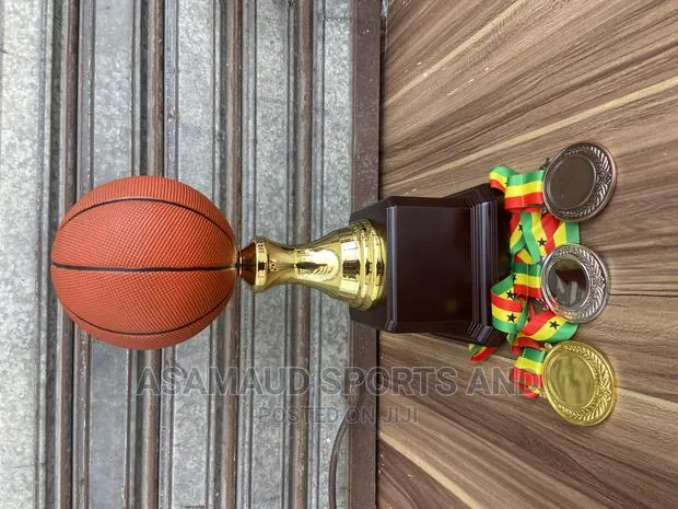 Original Basketball Awards Trophy at Cool Price · Photo 1