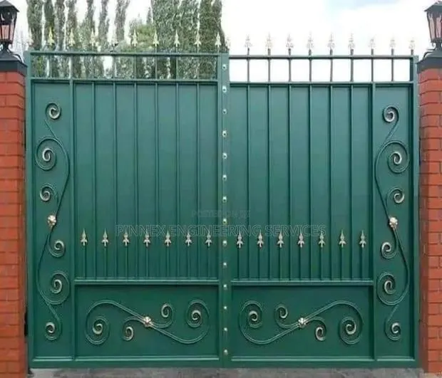 Main Gate · Photo 1