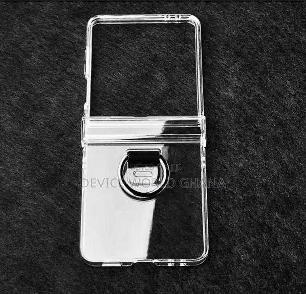 Transparent Case for Samsung Z Flip 7 · Photo 3