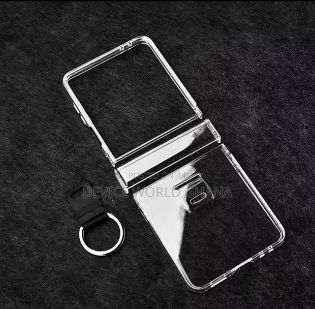 Transparent Case for Samsung Z Flip 7 · Photo 4