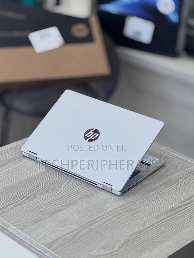 New Laptop HP OmniBook 5 14" 8GB Intel Core i5 SSD 512GB · Photo 1