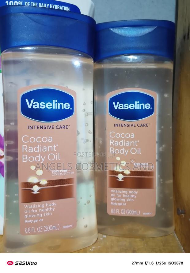 Vaseline Cocoa Radiant Oil · Photo 1