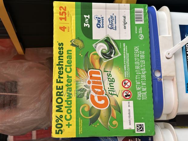 Gain Flings 3 in One Washing Pods 152 Pacs · Photo 2