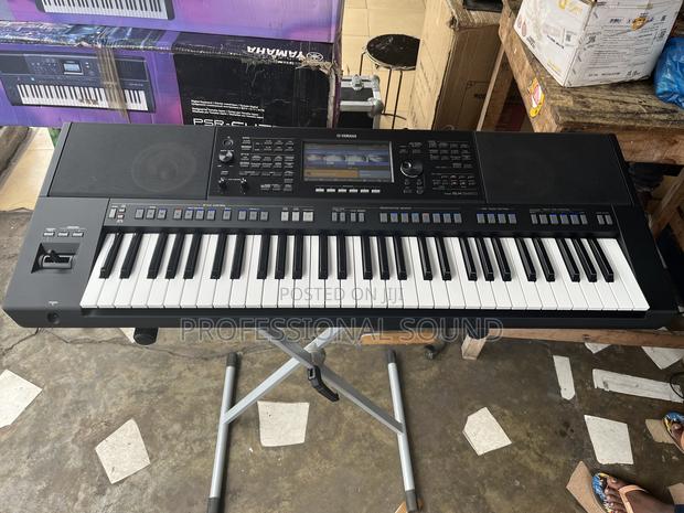 Yamaha PSR-Sx920 · Photo 1