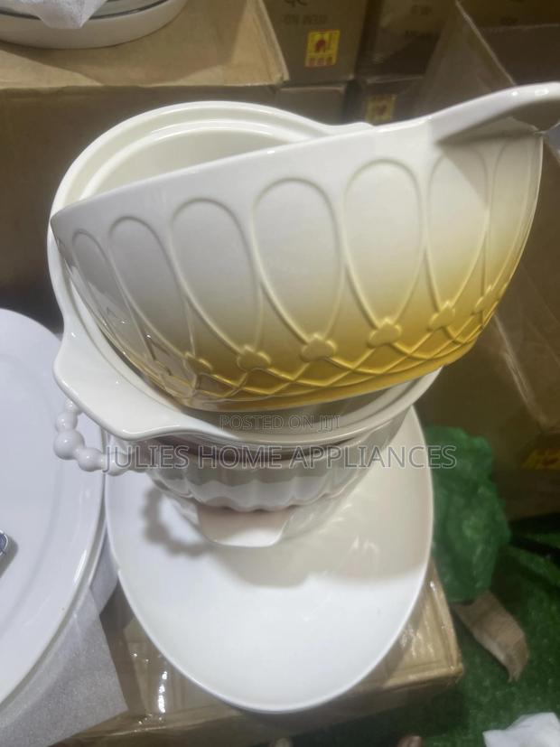 Beautiful Big Ceramic Mix Fufu Blows / Plates / Tea Pot · Photo 5