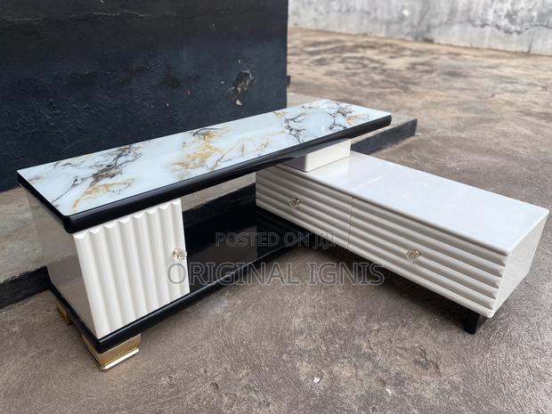 Modern Television Stand · Photo 4