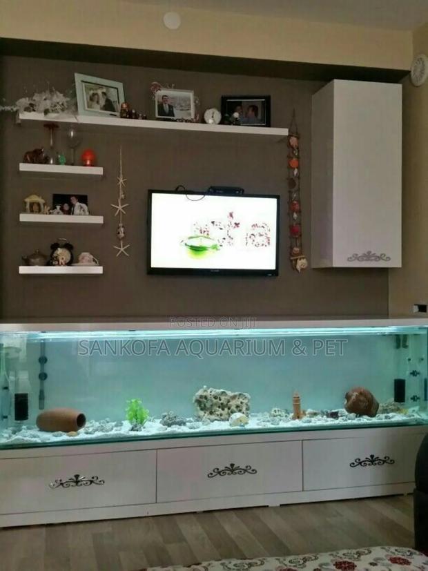 We Build Ultra Classic Modern Tv Unit Aquarium · Photo 2