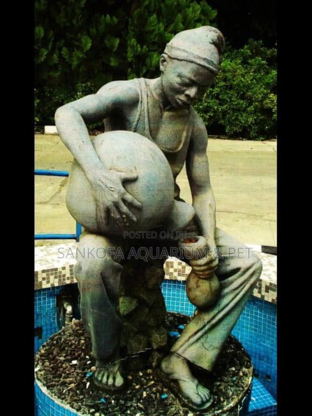 We Build Statues Water Fountain · Photo 2