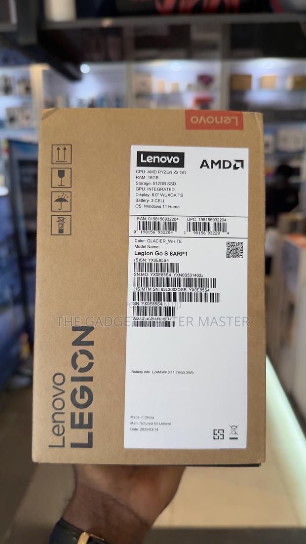 Lenovo Legion Go S · Photo 2