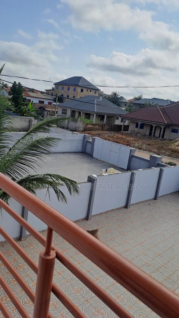 4bdrm House in Haatso for sale · Photo 8
