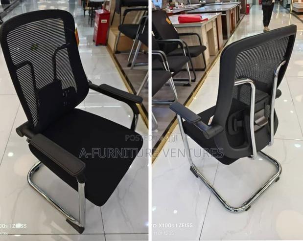 Orthopedic Visitors Chair · Photo 1