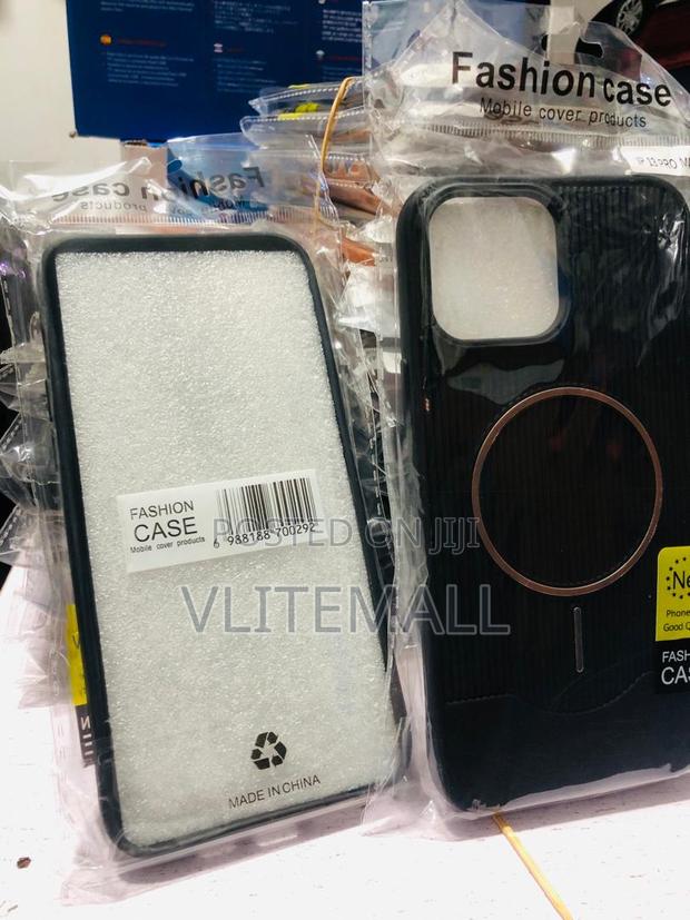 iPhone 13,14,15 and 16 Pro Max Fashion Case · Photo 5
