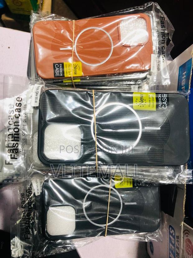 iPhone 13,14,15 and 16 Pro Max Fashion Case · Photo 6