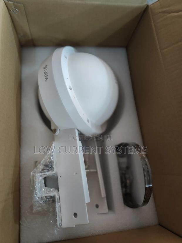 Ruijie Outdoor Access Point Rg-Rap6262 Wifi6 Hotspot Ax3000 · Photo 2