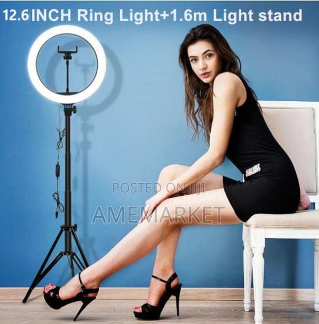 Professional (12 Inch) Led Ring Light With 7 Feet Tripod Stand · Photo 1