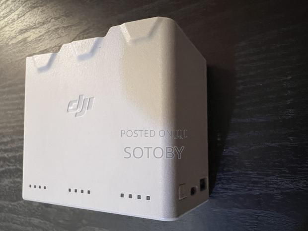 Dji Mini 3 Battery Charging Hub · Photo 2