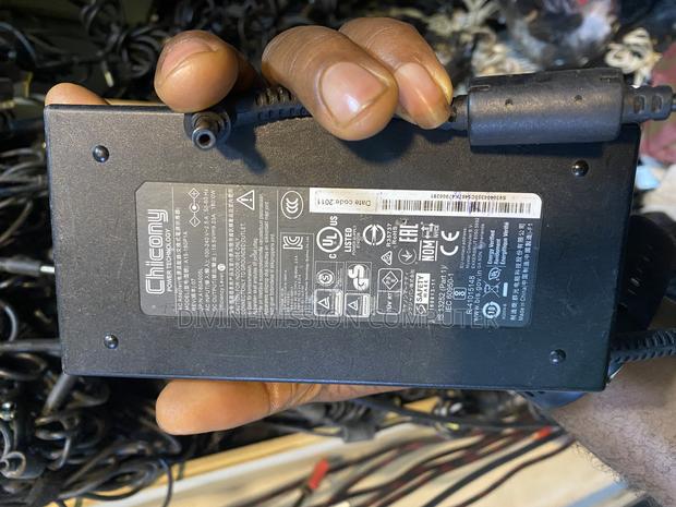Msi Adapter/Charger 19.5v=9.23a,180w Chicony · Photo 1