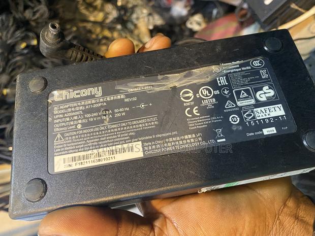 Msi Chicony Adapter/Charger 19v=10.5a (200w) · Photo 5