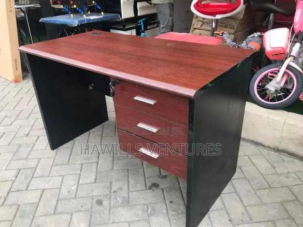 Office Wooden Table /Desk · Photo 1