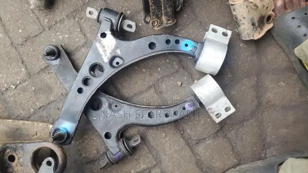 Chevy Cruze 2017 - 2020 Front Low Arm · Photo 1