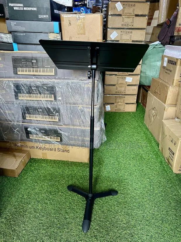 Prolumen PA650 Heavy Pulpit Music Stand · Photo 1