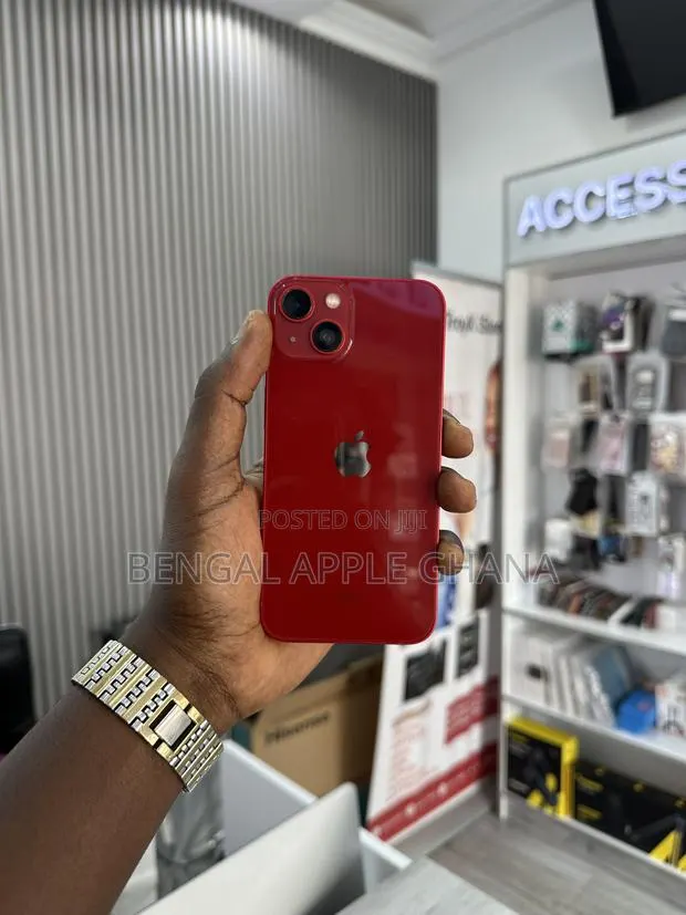 Apple iPhone 13 128 GB Red