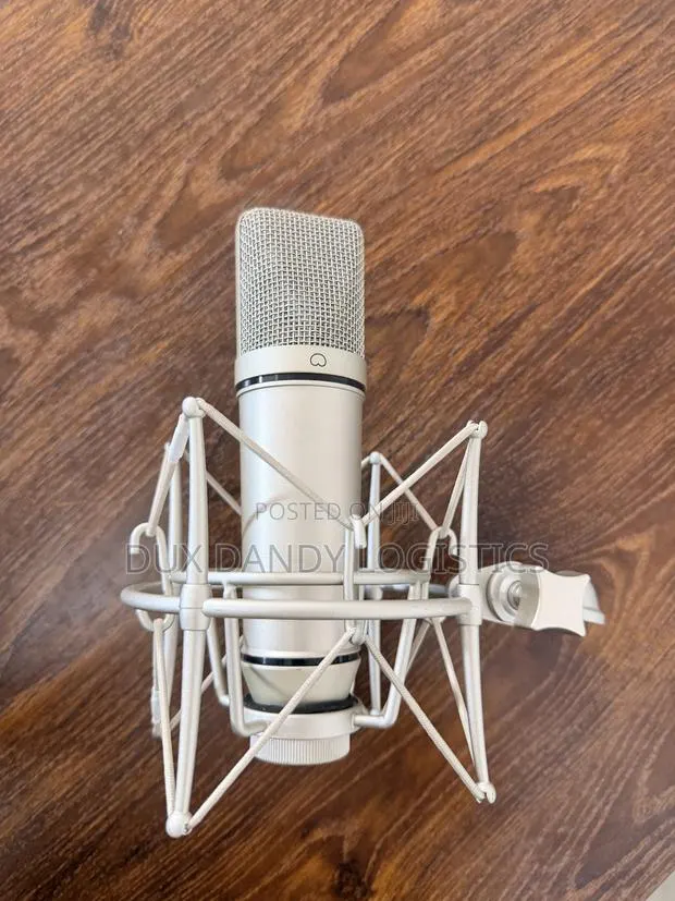 Studio Microphone · Photo 3