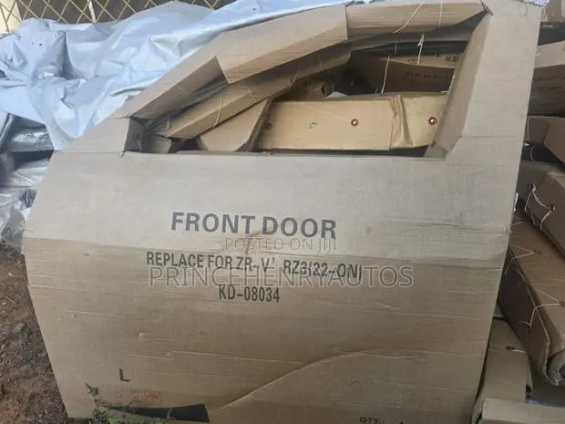 Honda HRV 2023-2026 Right Front Door · Photo 1
