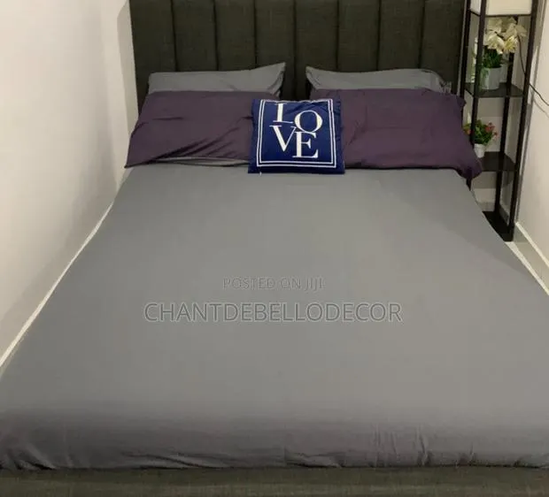 Luxurious Comfy 7 In 1 King Size Removable Reversible Duvet Set · Photo 3