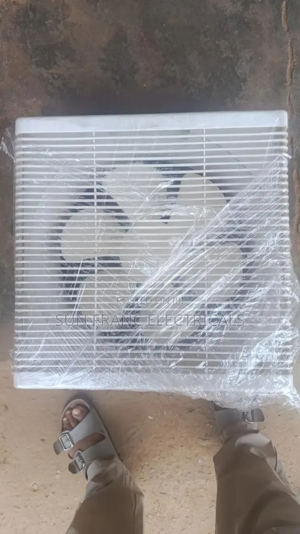 12" Exhaust Ventilator Louver Fan · Photo 1