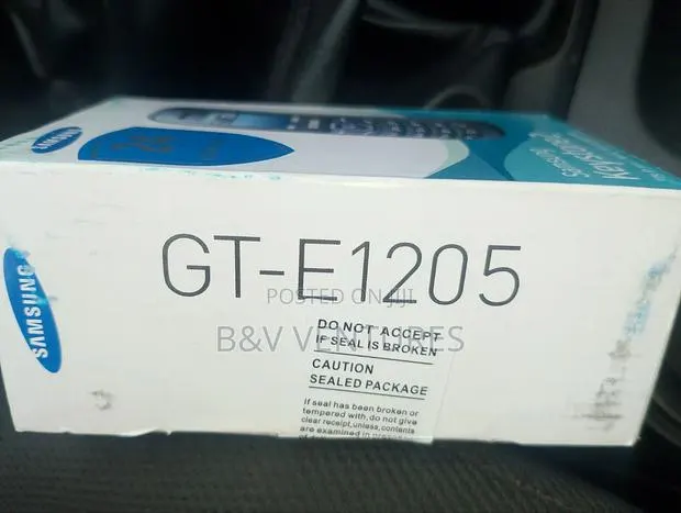 New Samsung GT-E1080 Black · Photo 1