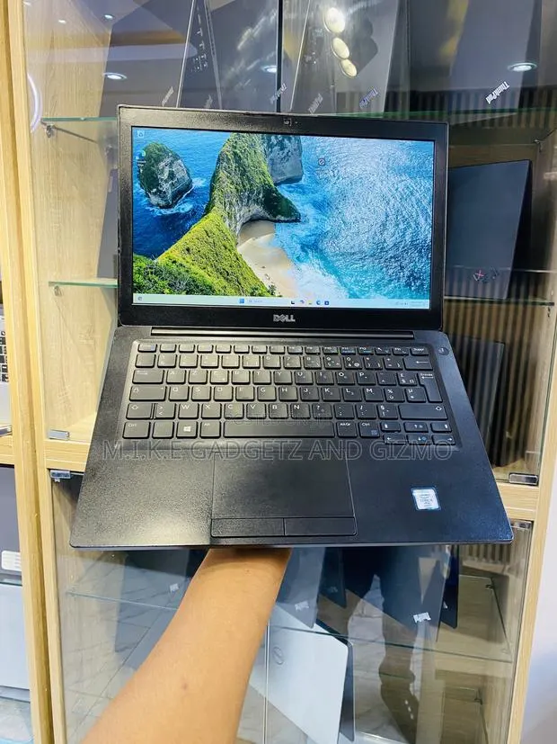 Laptop Dell Latitude 12 7280 8GB Intel Core i5 SSD 256GB · Photo 1