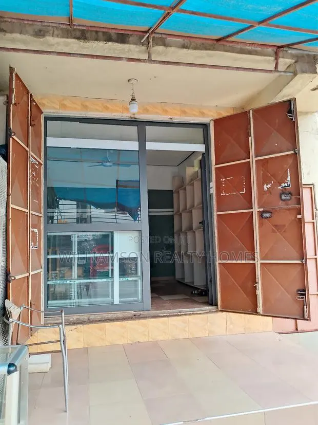 Busy Shop/Store/Warehouse/Office Space 4rent,Spintex · Photo 1