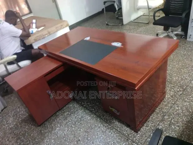 Modernized Brown Office Table / Desk · Photo 1