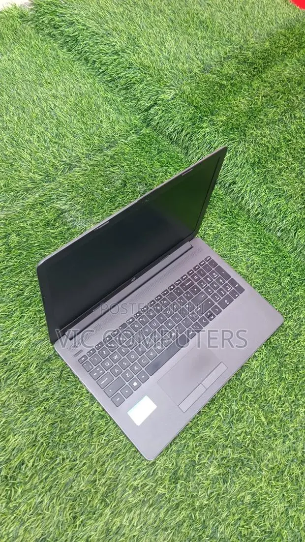 Laptop HP 15 8GB AMD SSD 500GB · Photo 1