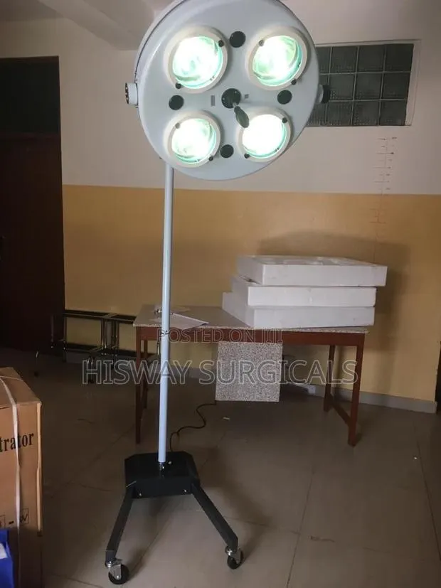 Theatre Lamp Normal Type · Photo 1