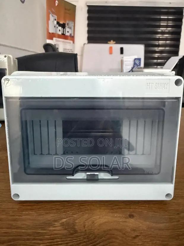 8 Way Breaker Box / Enclosure · Photo 1