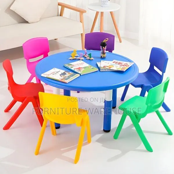 Round Kids Table · Photo 1