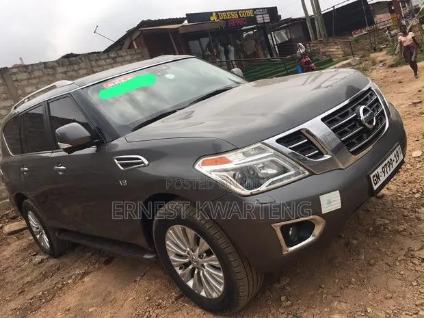 Nissan Patrol 2019 Gray · Photo 1