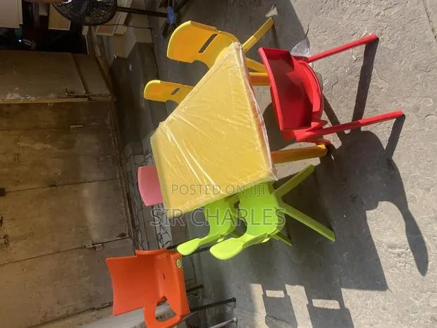 Plastic Table for Kids/Kids Table · Photo 4