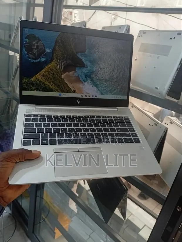 Laptop HP EliteBook 745 G5 16GB AMD Ryzen 7 SSD 256GB · Photo 1