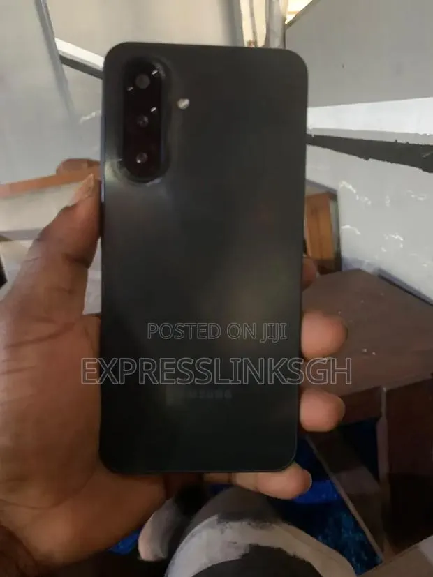 Samsung Galaxy A17 128 GB Black · Photo 1