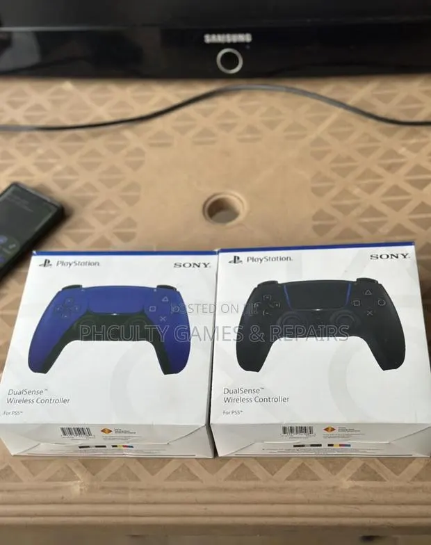 Ps5 Controllers · Photo 1