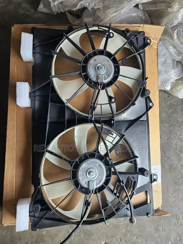 Highlander 2008,2009,2010,2011/ Radiator Fan · Photo 1